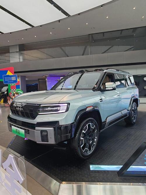 佛山144比亚迪方程豹硬派越野的爆款，英菲尼迪35周年与你共成长